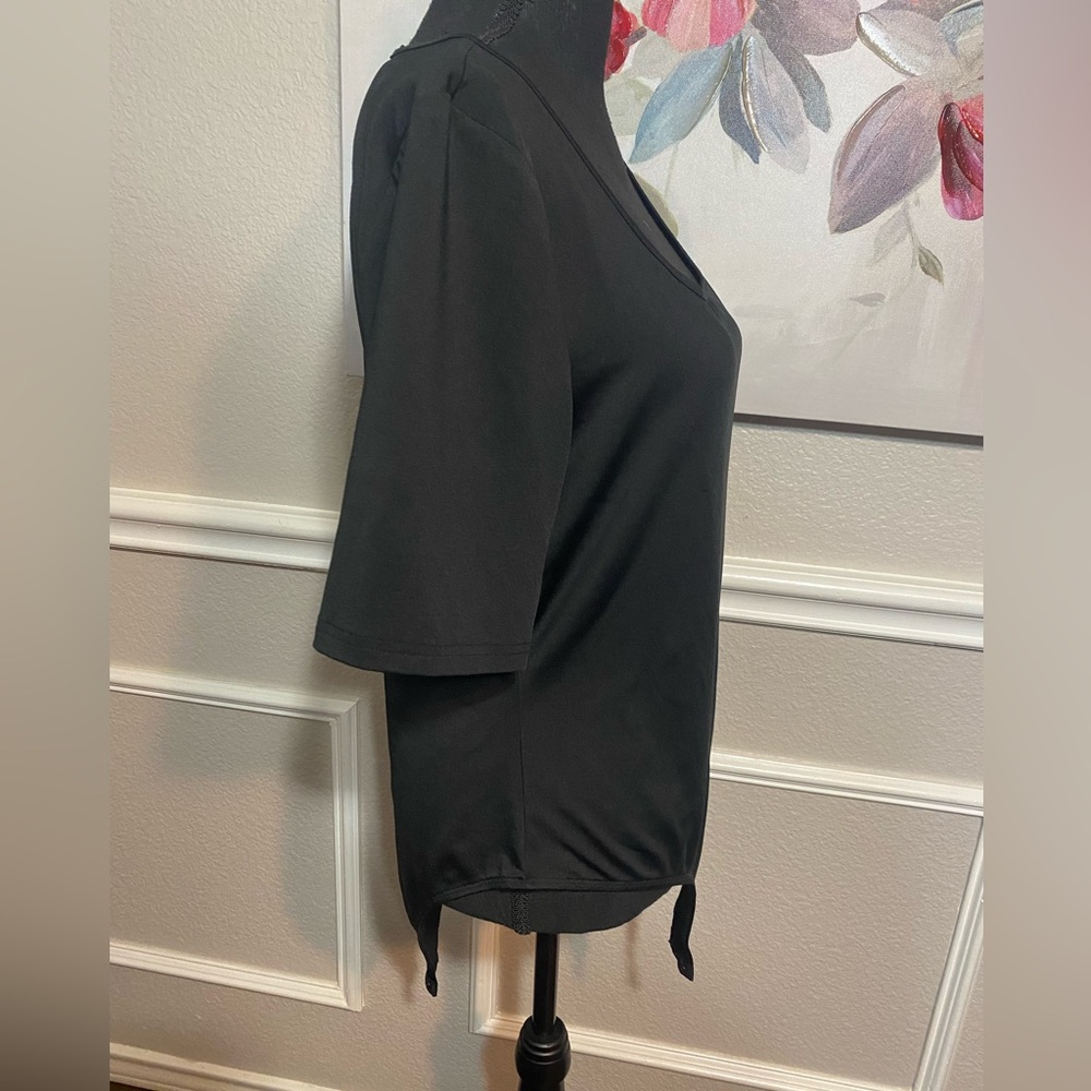 Black Fitted Bodysuit with Short Sleeves || Size 2XL (16) - Picture 5 of 13